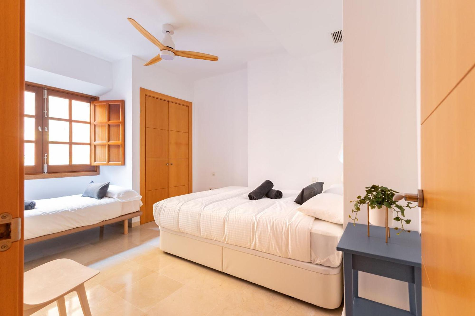 Charming 2 Bedroom Apartment At San Marcos Plaza By Ocityzen Séville Extérieur photo
